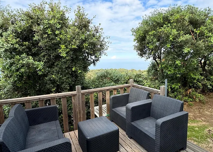 Kemp Notre Paradis Lumio (Corsica)