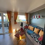 Notre Paradis Kamp alanı *
