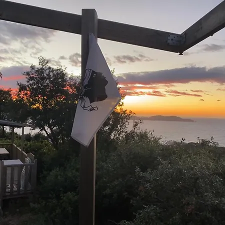 Notre Paradis אתר קמפינג