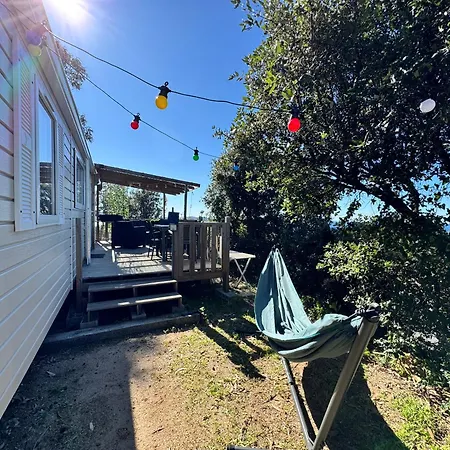 Parque de Campismo Notre Paradis Lumio (Corsica)